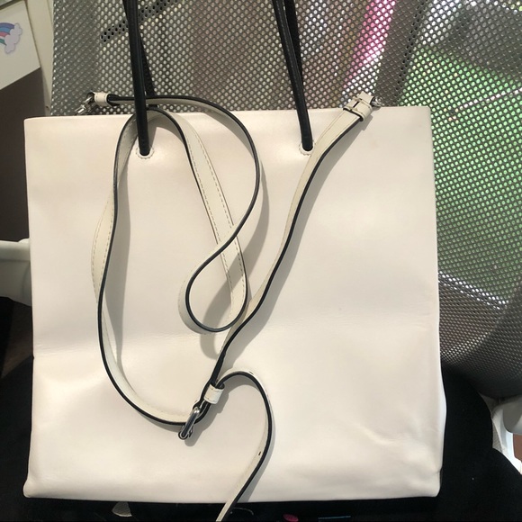 Moschinos square logo shopper tote - Picture 6 of 9